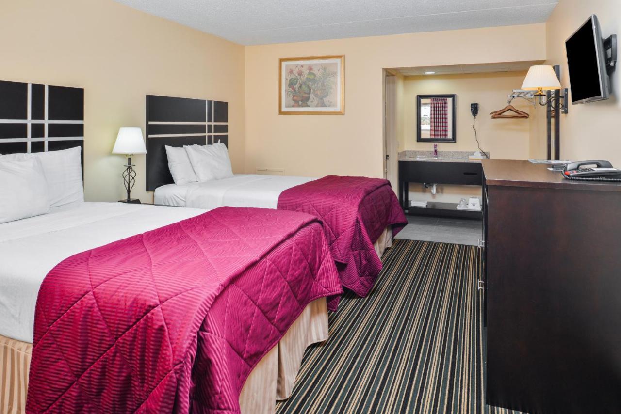 Soudersburg Inn & Suites Lancaster Ronks Ngoại thất bức ảnh
