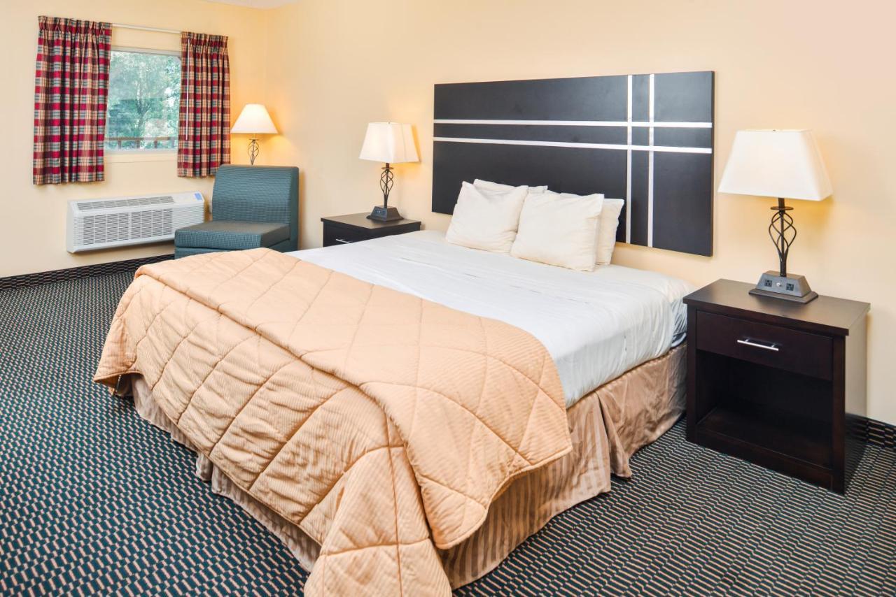 Soudersburg Inn & Suites Lancaster Ronks Ngoại thất bức ảnh