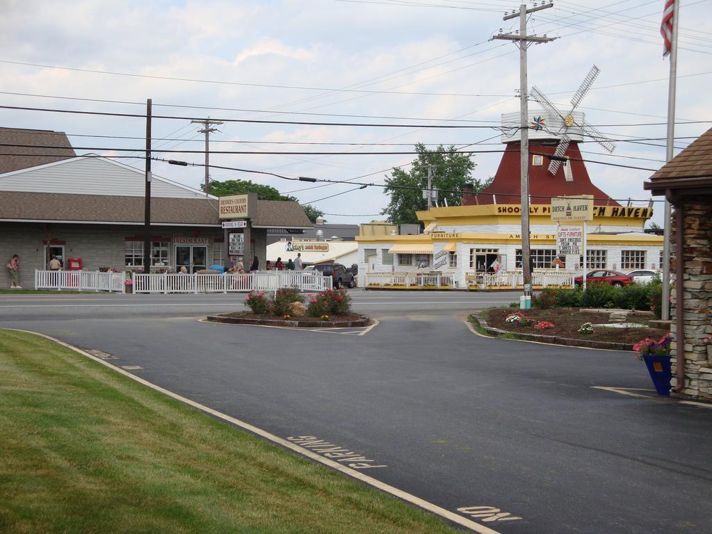 Soudersburg Inn & Suites Lancaster Ronks Ngoại thất bức ảnh