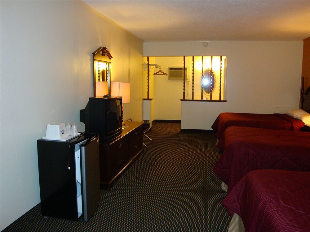 Soudersburg Inn & Suites Lancaster Ronks Ngoại thất bức ảnh