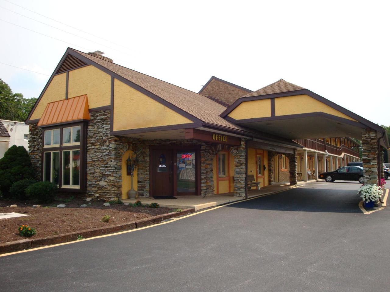 Soudersburg Inn & Suites Lancaster Ronks Ngoại thất bức ảnh
