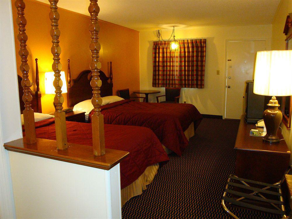 Soudersburg Inn & Suites Lancaster Ronks Ngoại thất bức ảnh